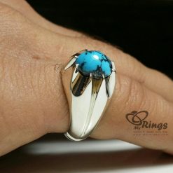 Exquisite Turquoise With Handmade Silver Ring