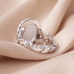 The Dur al-Najaf silver ring seen from behind, showing the open setting behind the stone